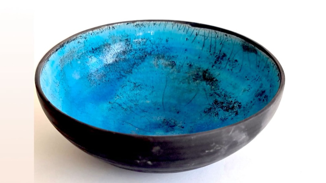 Schale mit Raku-Glasur