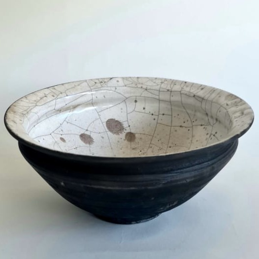 Schale mit Raku-Glasur